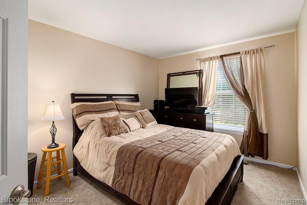 5079 Whispering Glen Trail, Holly, MI 48442 — Photo 13
