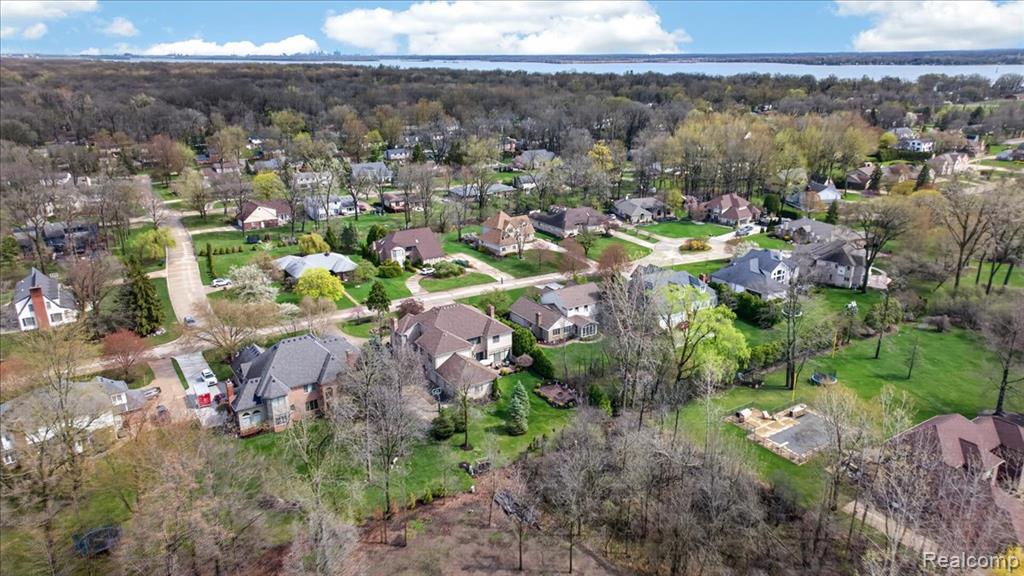 8657 Marquette Drive, Grosse Ile, MI 48138 — Photo 62