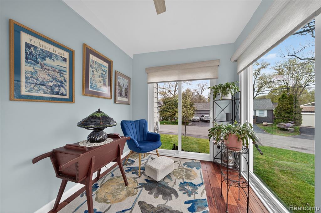 1430 Benvenue Street, Sylvan Lake, MI 48320 — Photo 21