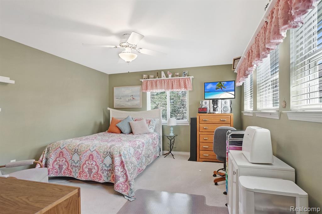 44347 LA DOMAIN Drive, Sterling Heights, MI 48314 — Photo 29