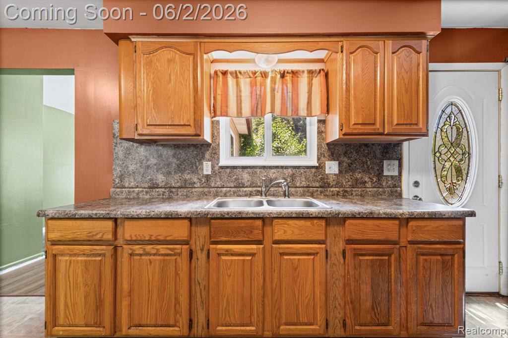 315 Airport Drive, Holly, MI 48442 — Photo 9