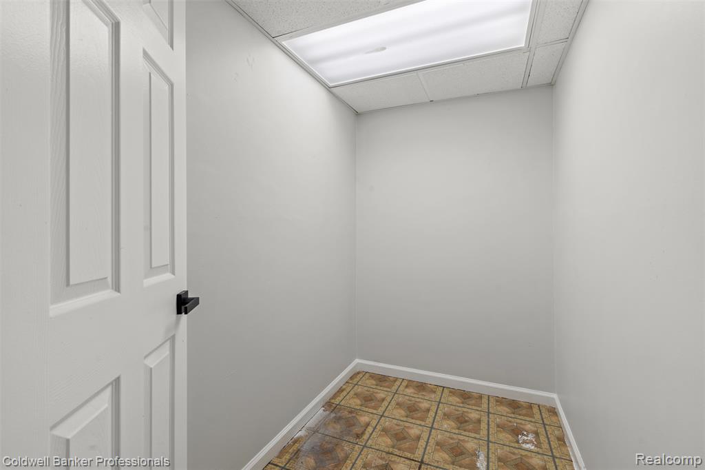 16413 MULBERRY Way, Northville, MI 48168 — Photo 41