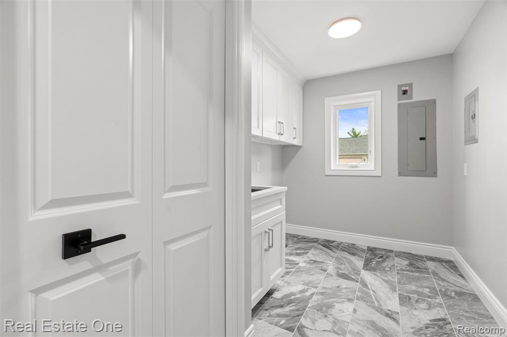 48556 Harbor Drive, Chesterfield, MI 48047 — Photo 50