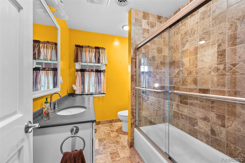 436 Girard Avenue, Royal Oak, MI 48073 — Photo 25