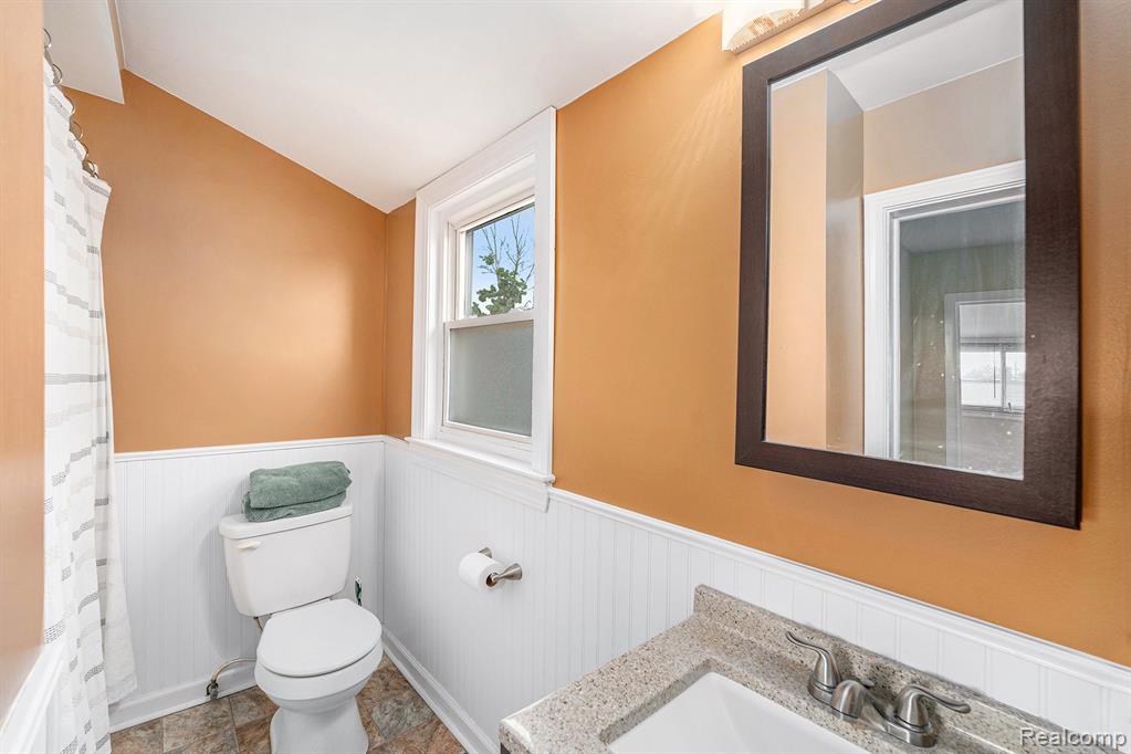 701 Cleophus Parkway, Lincoln Park, MI 48146 — Photo 11