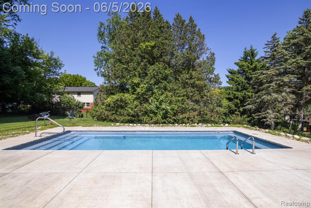 724 Sandstone Drive, Rochester Hills, MI 48309 — Photo 53