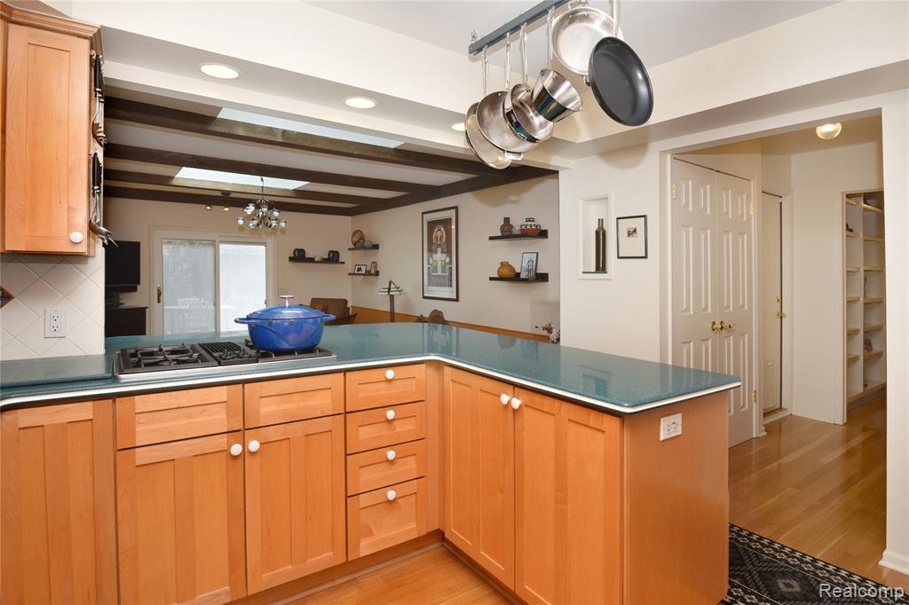 31690 Glencoe Drive, Beverly Hills, MI 48025 — Photo 11