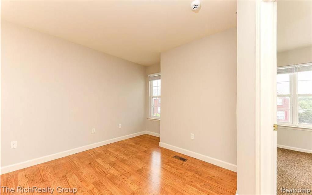 502 CHERRY ORCHARD Road, Canton, MI 48188 — Photo 16