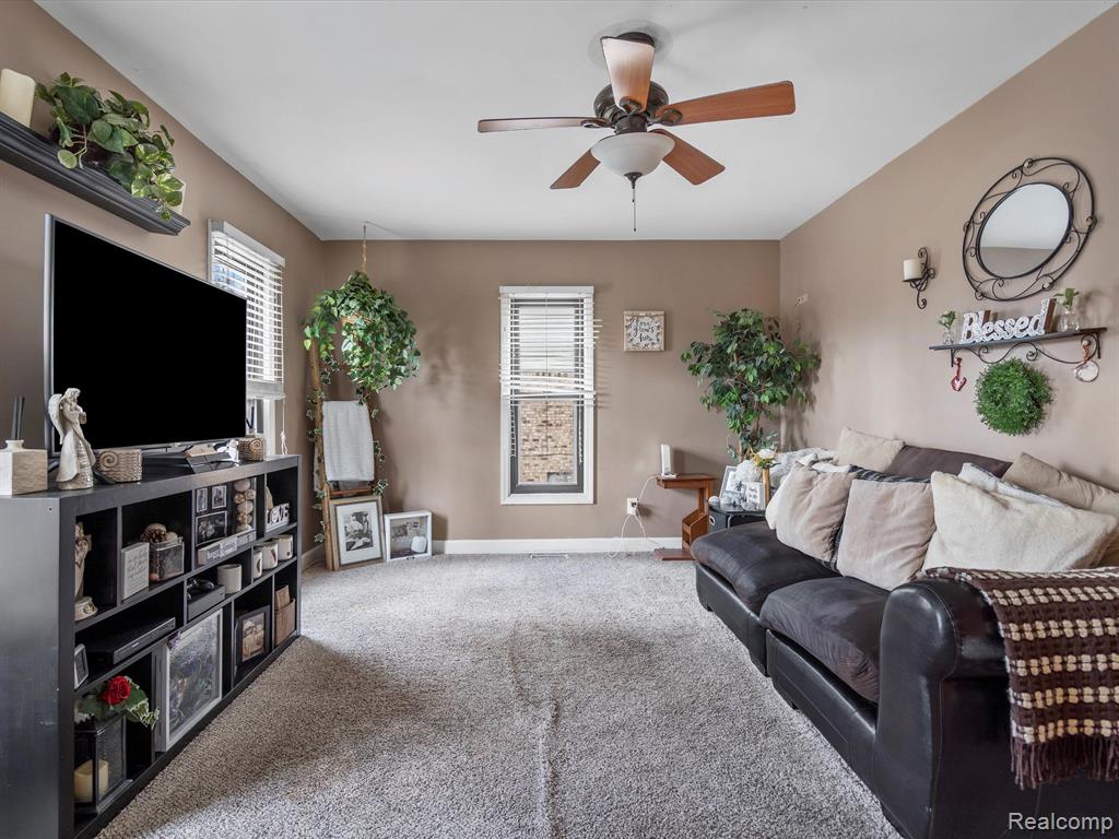 4872 LORE Drive, Waterford, MI 48329 — Photo 18