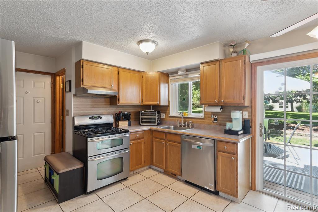 4304 Woodcock Way, Highland, MI — Photo 17