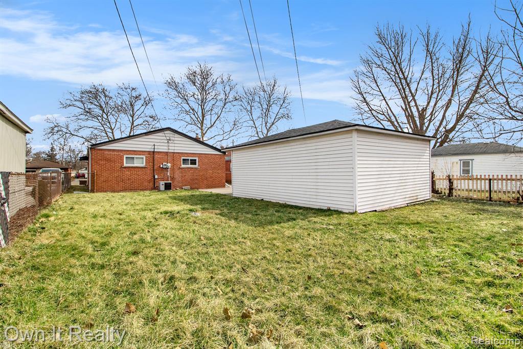 4992 MCKINLEY Street, Dearborn Heights, MI 48125 — Photo 25