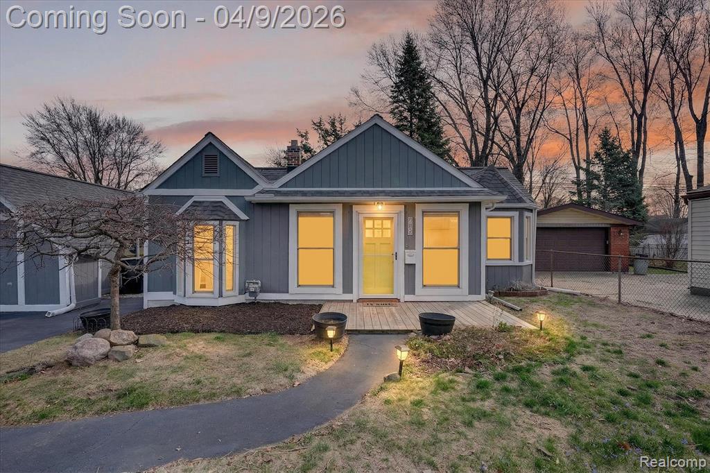 29100 Tawas Street, Madison Heights, MI 48071 — front exterior