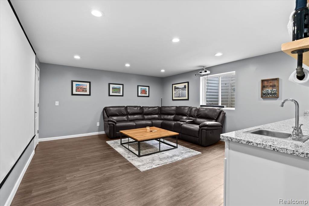 3537 Amber Oaks Drive, Howell, MI 48855 — Photo 22
