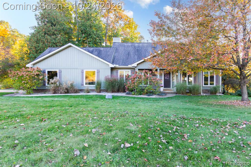7101 Dark Lake Drive, Clarkston, MI