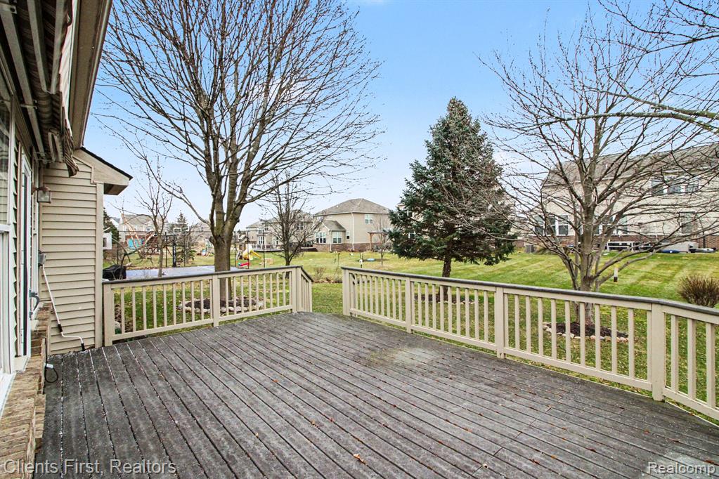 57677 Dakota Drive, New Hudson, MI 48165 — Photo 29