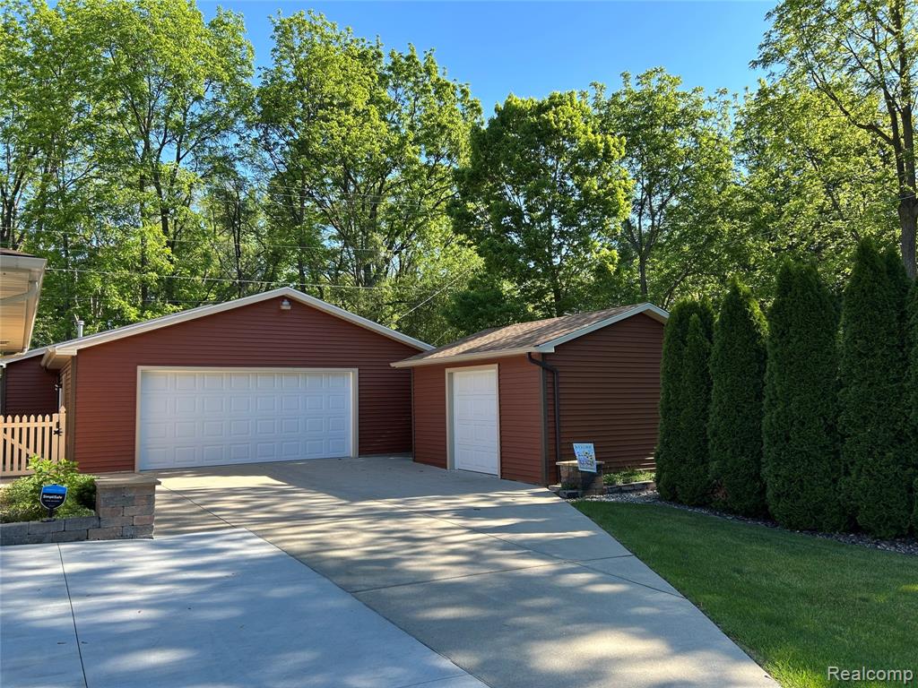 315 Romain Road, Caro, MI 48723 — Photo 2