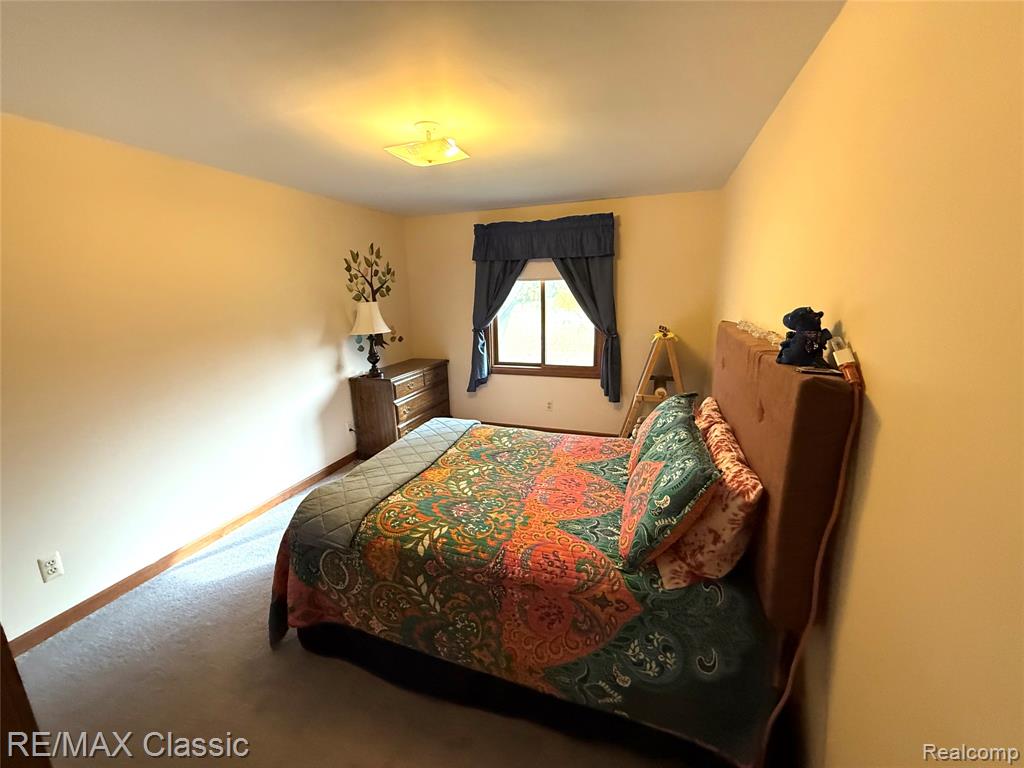 654 E Dawson Road, Milford, MI 48381 — Photo 17