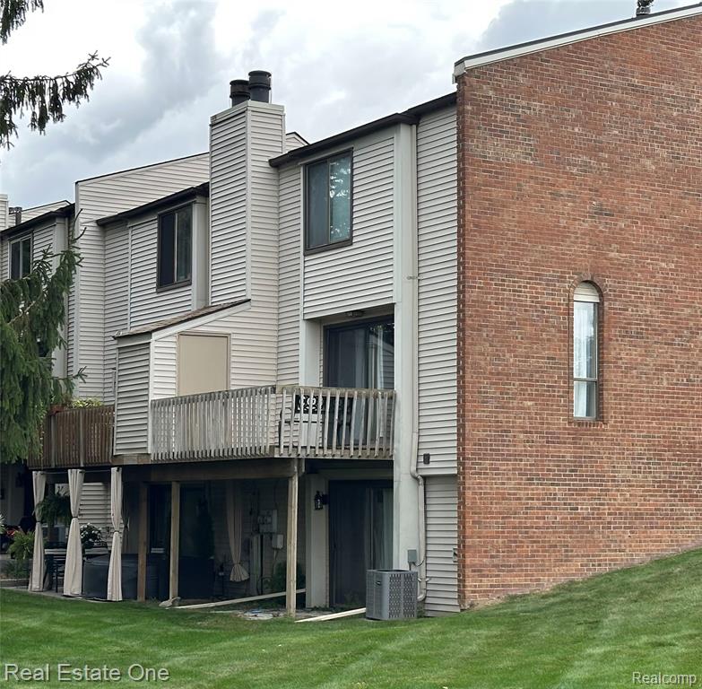 410 Willow Grove Lane, Rochester Hills, MI 48307 — Photo 36
