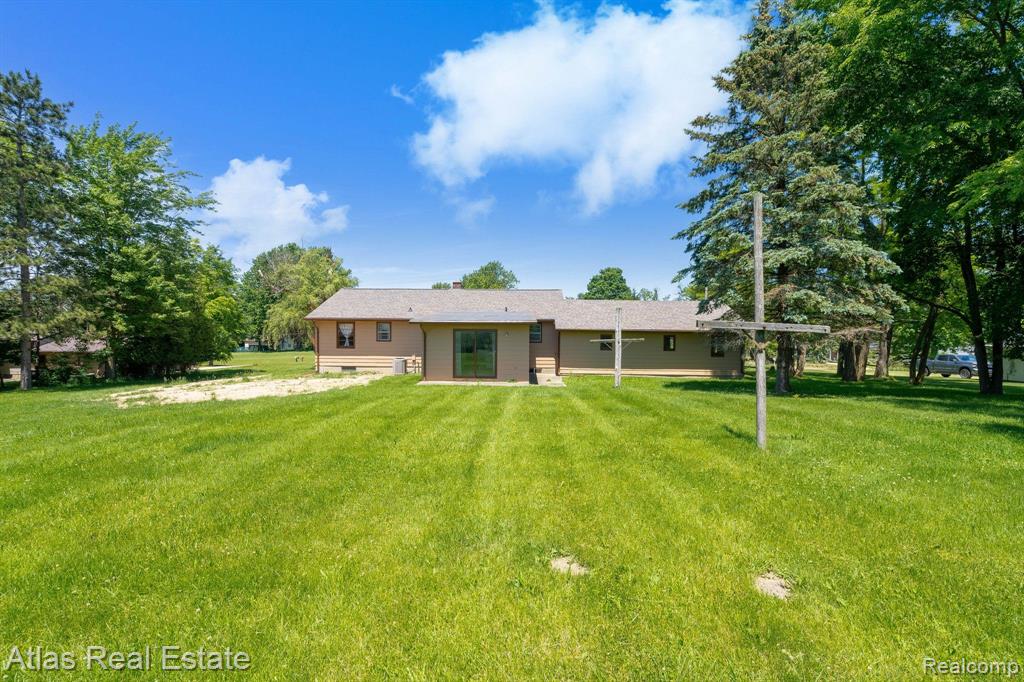 9450 HOGAN Road, Fenton, MI 48430 — Photo 4