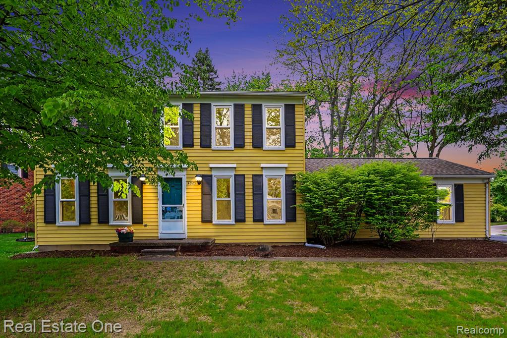 4923 Stamford Drive, West Bloomfield, MI 48323 — Photo 3