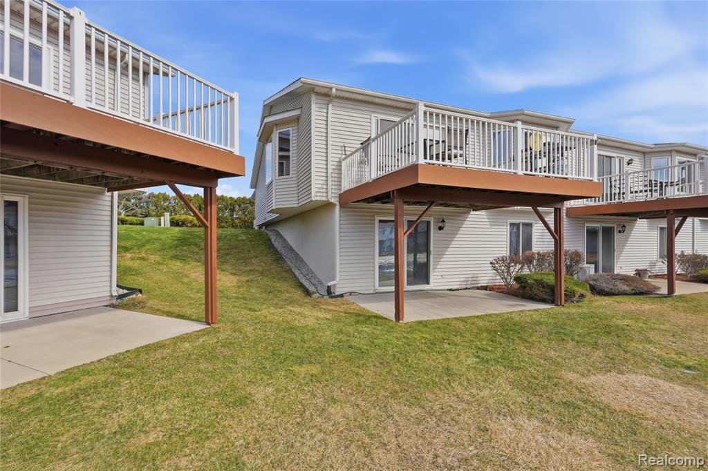 802 Crystal Lane, Marysville, MI 48040 — Photo 25