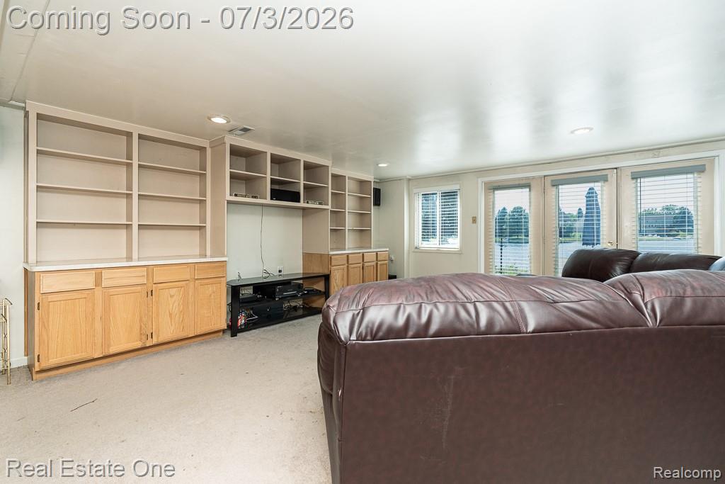 6489 Shoreline Drive, Troy, MI 48085 — Photo 39
