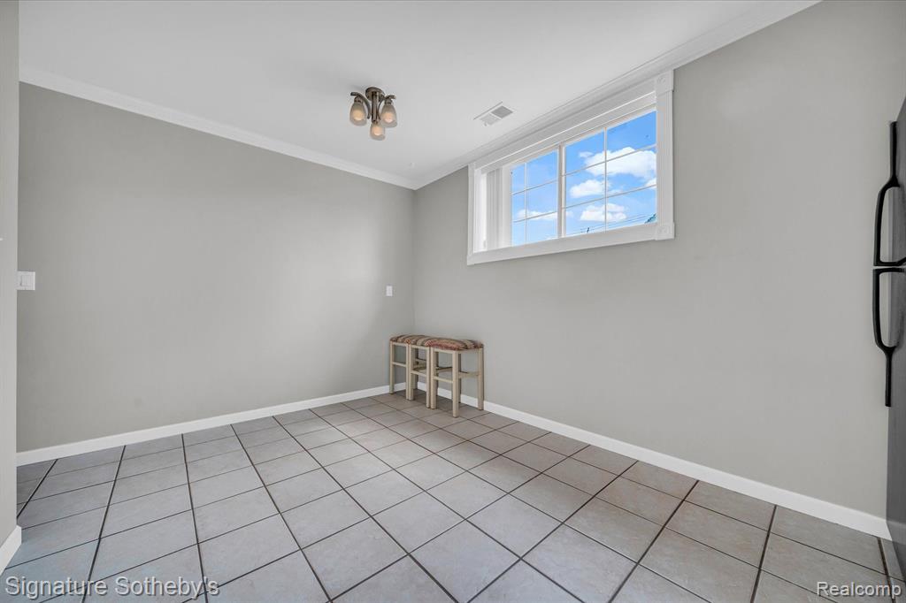 8260 CRESTVIEW Drive, C1, Sterling Heights, MI 48312 — Photo 12