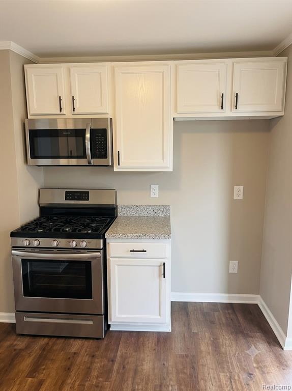 557 WHITE Avenue, Lincoln Park, MI 48146 — Photo 22
