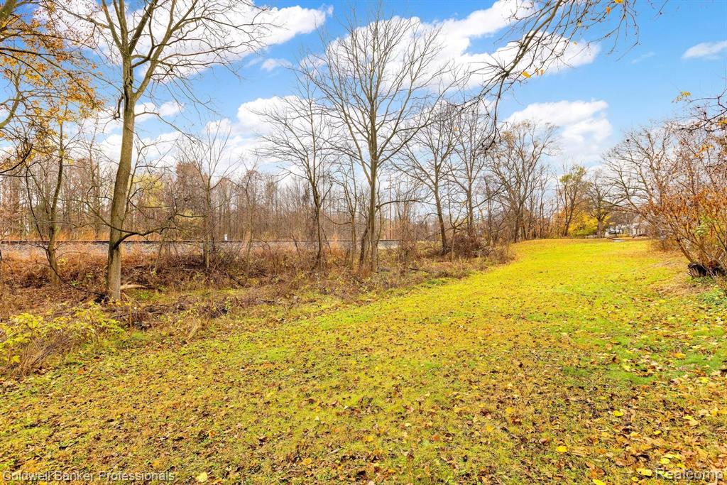 407 OAKLAND Street, Holly, MI 48442 — Photo 26