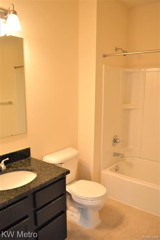 4313 SILVERLEAF Drive, Ypsilanti, MI 48197 — Photo 9
