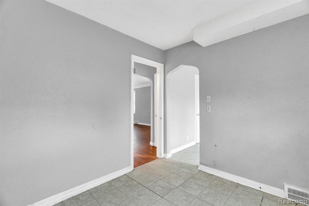 5210 BEDFORD Street, Detroit, MI 48224 — Photo 24