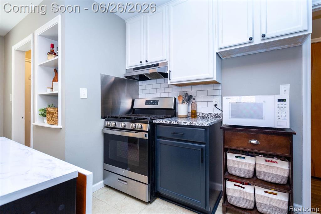 9290 Niver Avenue, Allen Park, MI 48101 — Photo 17