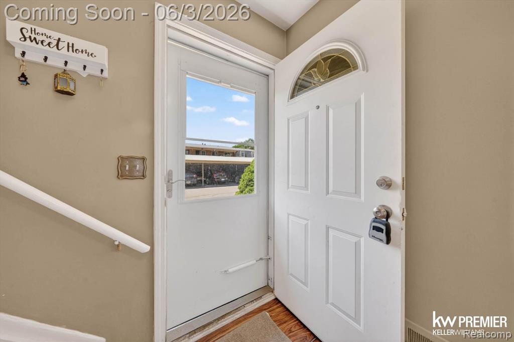 955 Kirts Boulevard, Troy, MI 48084 — Photo 4