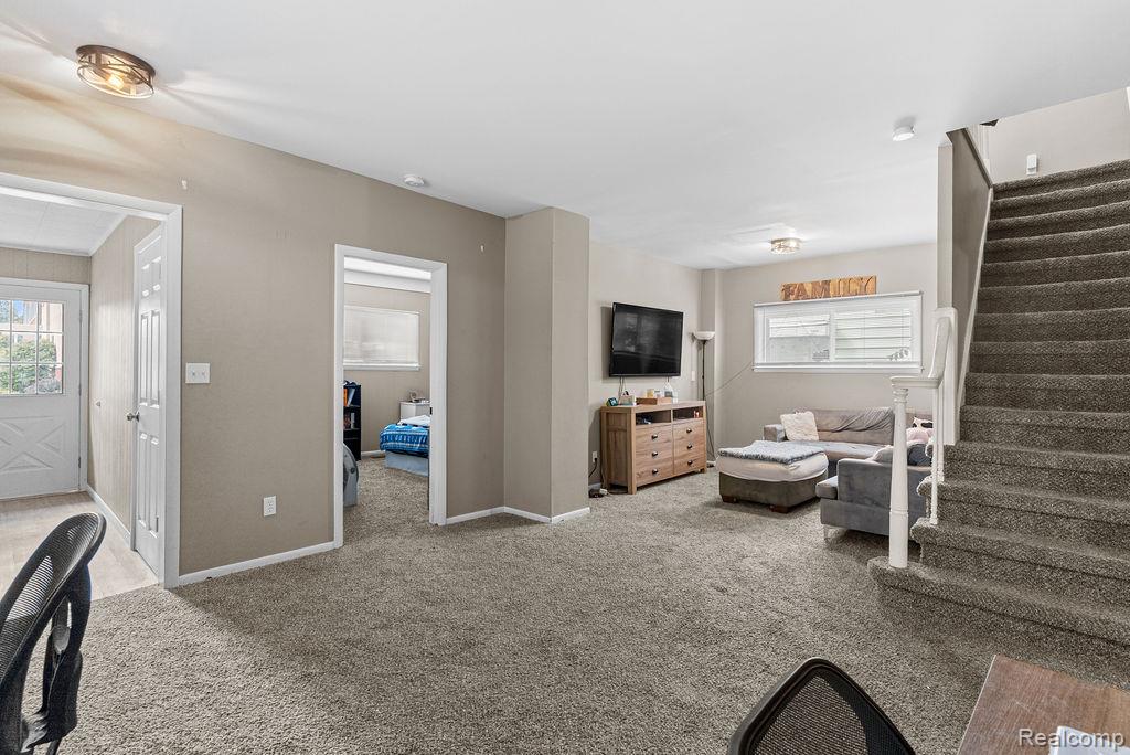 102 Elm Street, Durand, MI 48429 — Photo 10