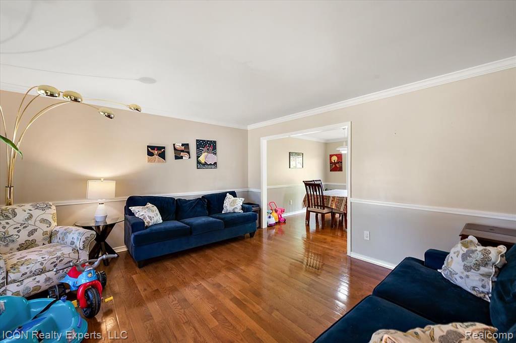 44831 Huntington Drive, Novi, MI — Photo 5