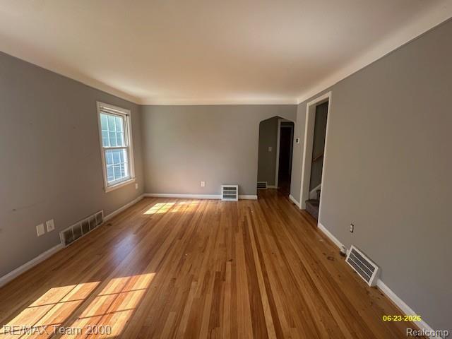 579 E Baker Avenue, Clawson, MI — Photo 6