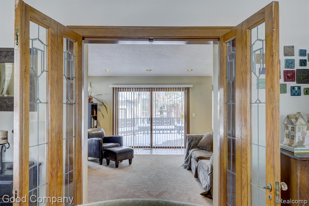 18930 Hillcrest Street, Beverly Hills, MI 48025 — Photo 25