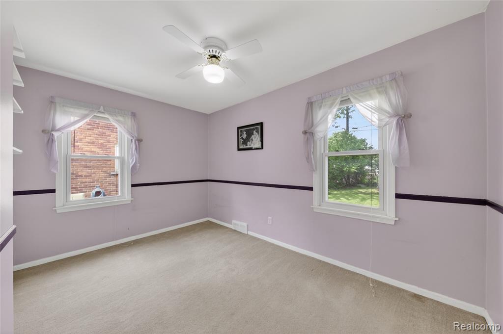 9818 Roseland Street, Livonia, MI 48150 — Photo 22