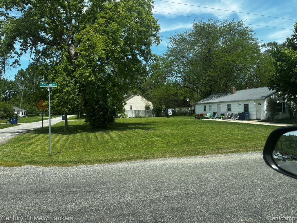 2665 Tatham Road, Saginaw, MI 48601 — Photo 2