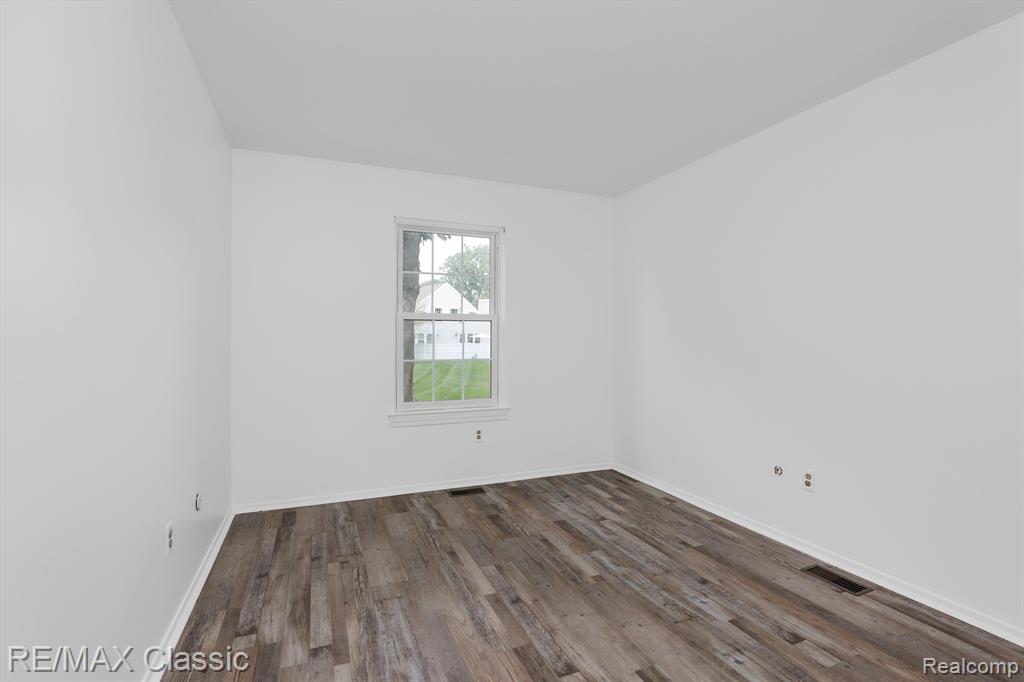 41722 ONAWAY Drive, Northville, MI 48167 — Photo 13