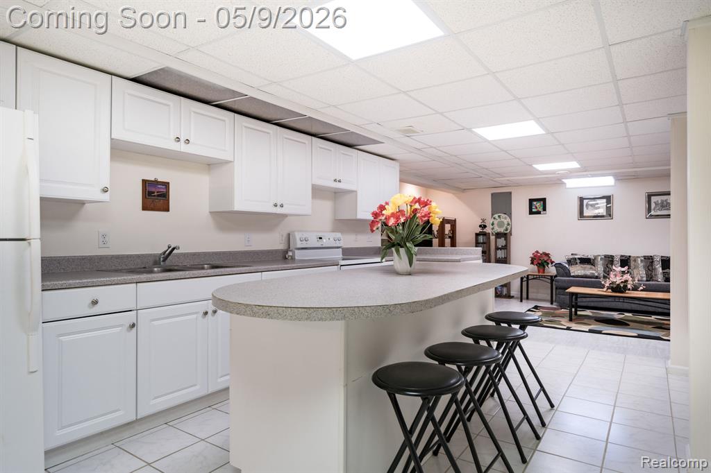 3862 Stone Haven Drive, Troy, MI 48084 — Photo 37