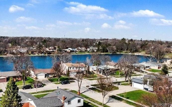 1847 Lyster Lane, Troy, MI 48085 — Photo 9