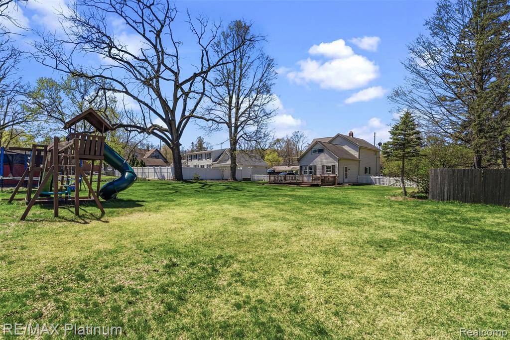315 S West Street, Fenton, MI 48430 — Photo 40