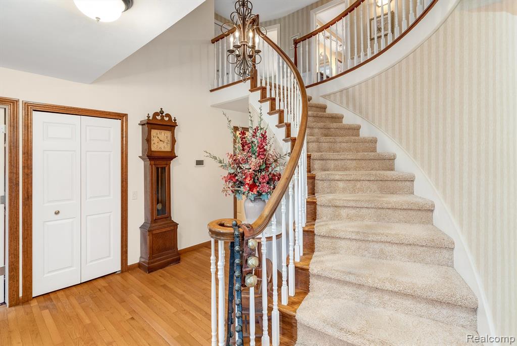 682 Heritage Lane S, Rochester Hills, MI 48309 — Photo 8