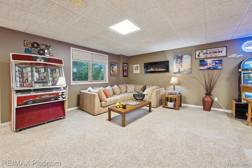 8872 Thornapple Drive, Pinckney, MI 48169 — Photo 54