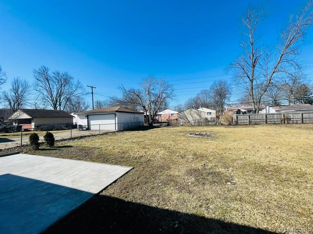 5775 N DOWLING Street, Westland, MI — Photo 16