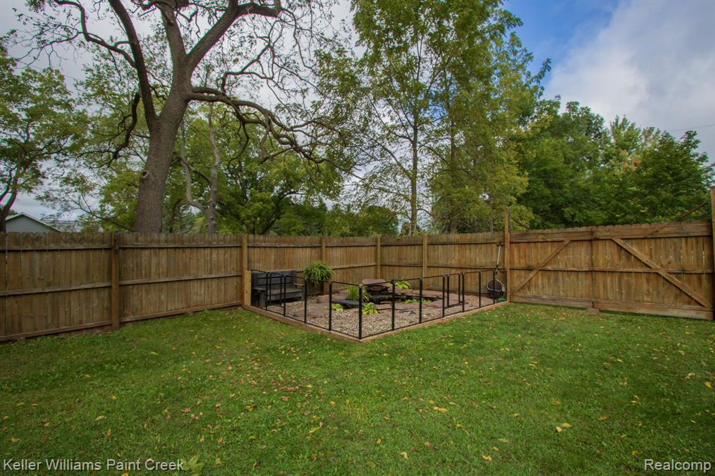 4071 MORGAN Road, Lake Orion, MI — Photo 4