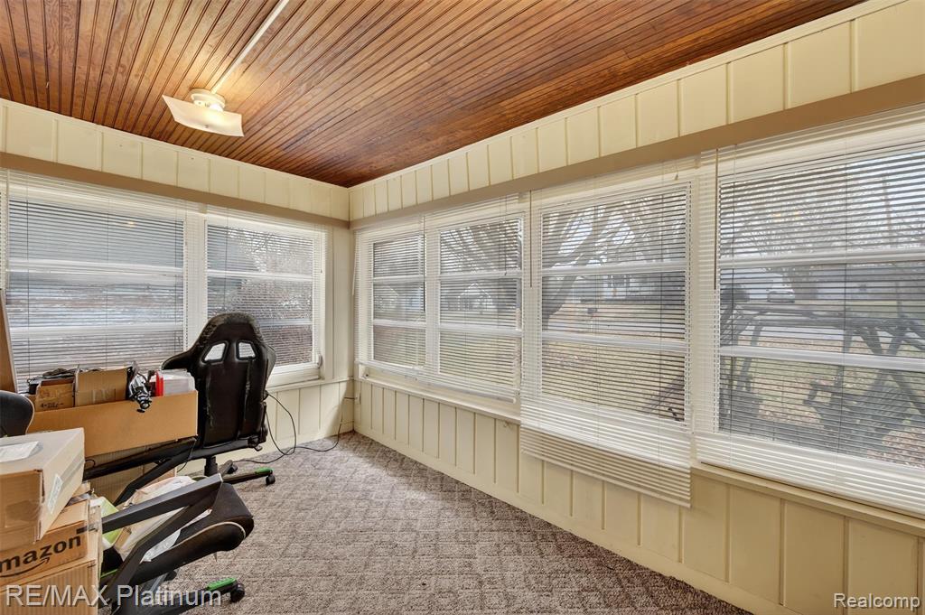 215 Washington Street, Byron, MI 48418 — Photo 9