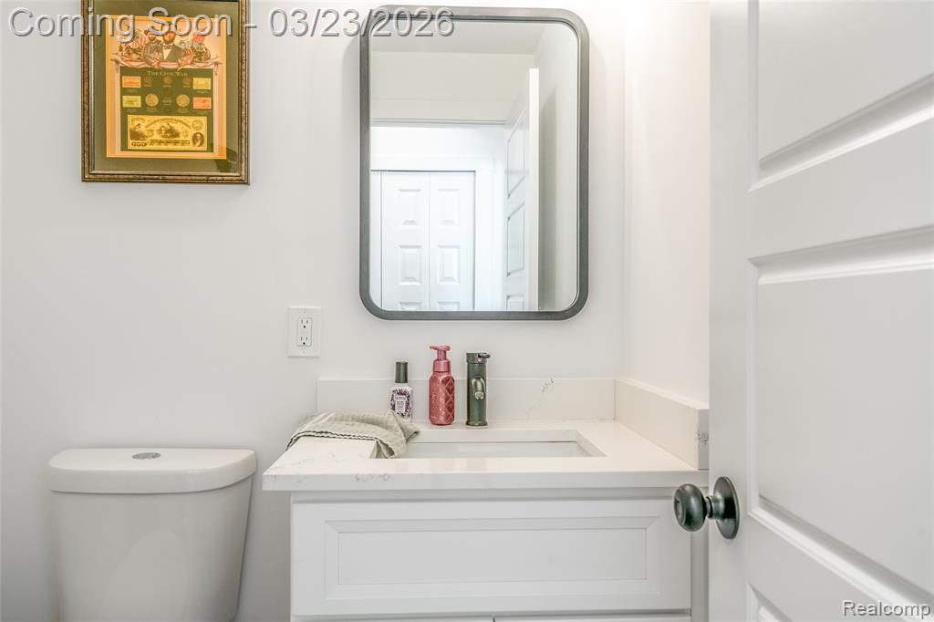 25800 Groveland, Roseville, MI 48066 — Photo 19