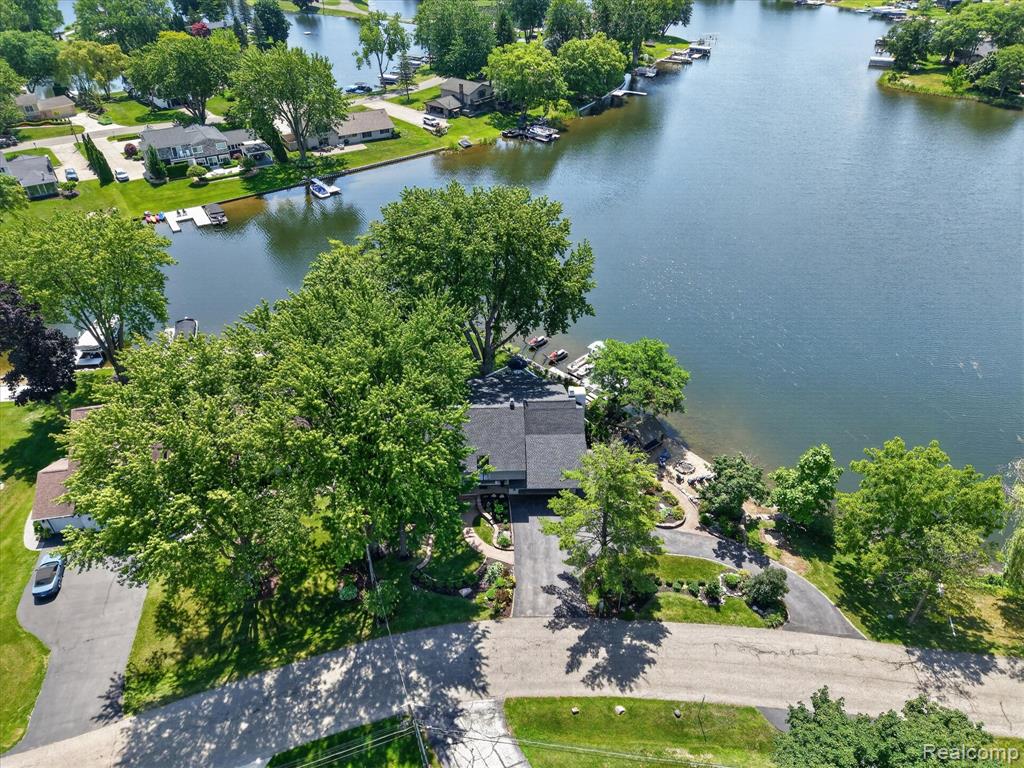 5050 Surfwood Drive, Commerce Twp, MI 48382 — Photo 60